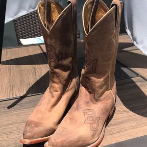 Baylor Bear cowboy boots!